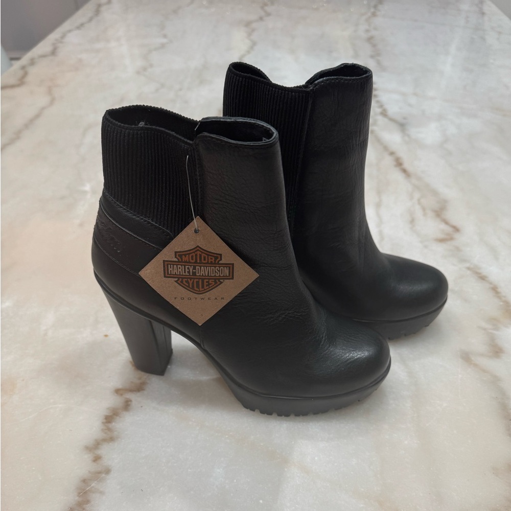 Harley Davidson women’s boots (Brand New!)